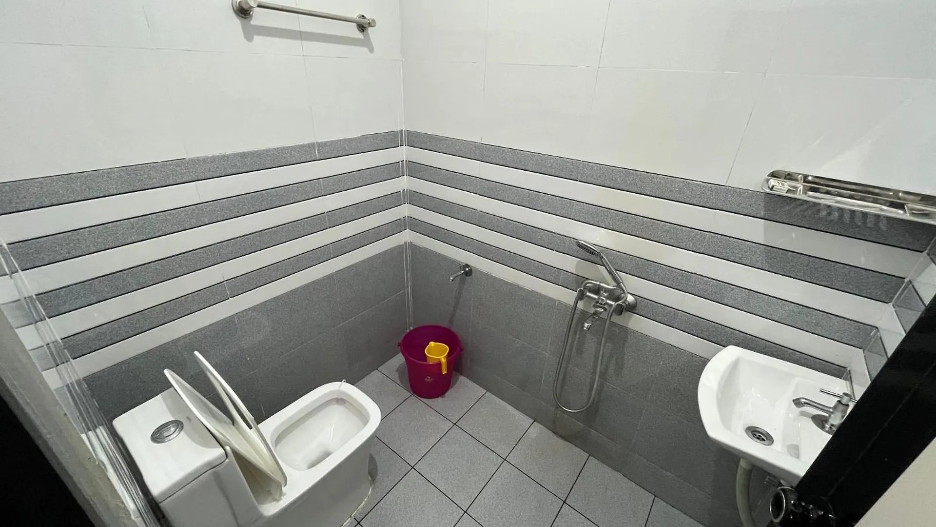 Phoenix Homestay Varkala