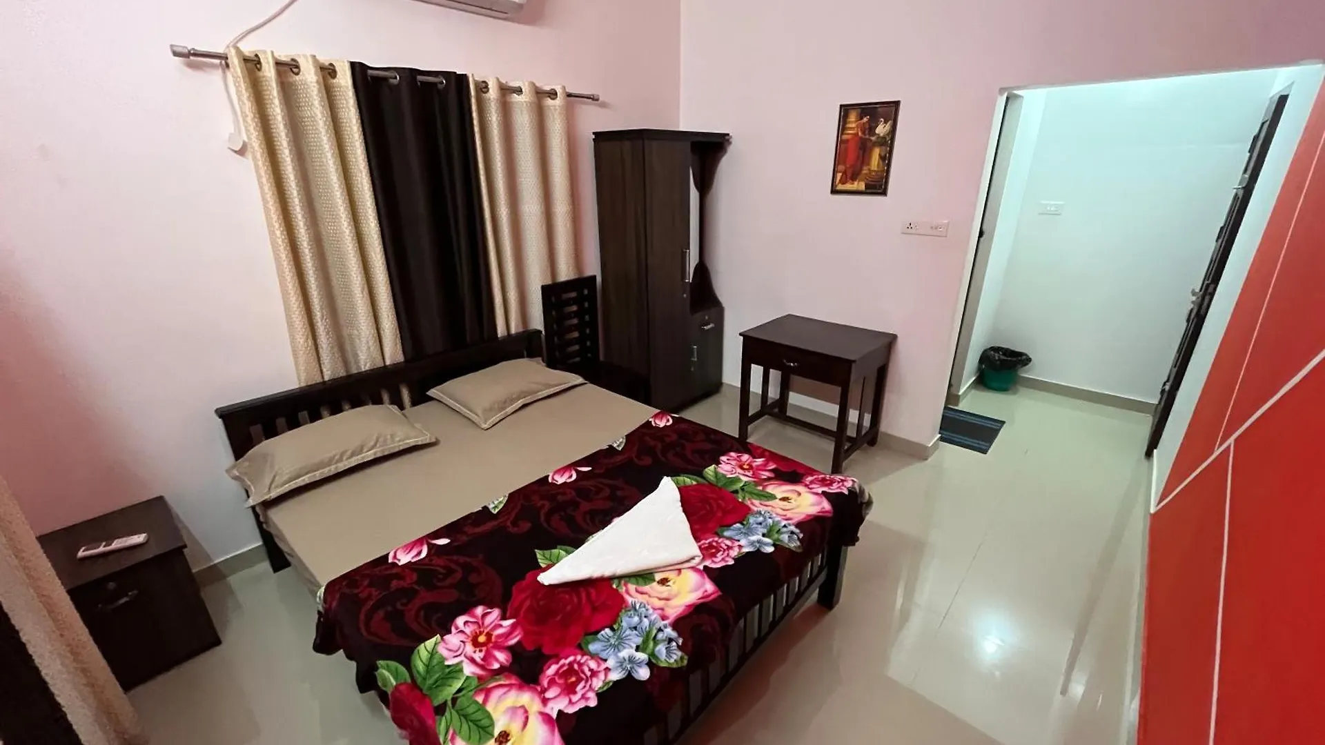 Phoenix Homestay Varkala