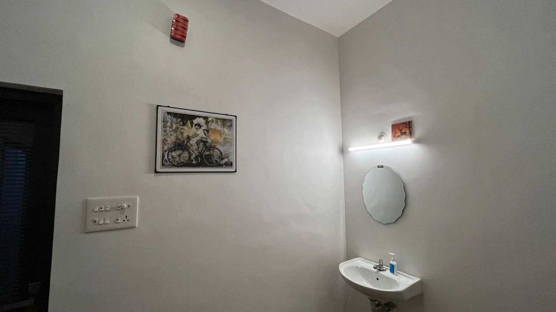 Phoenix Homestay Varkala 0*,  India