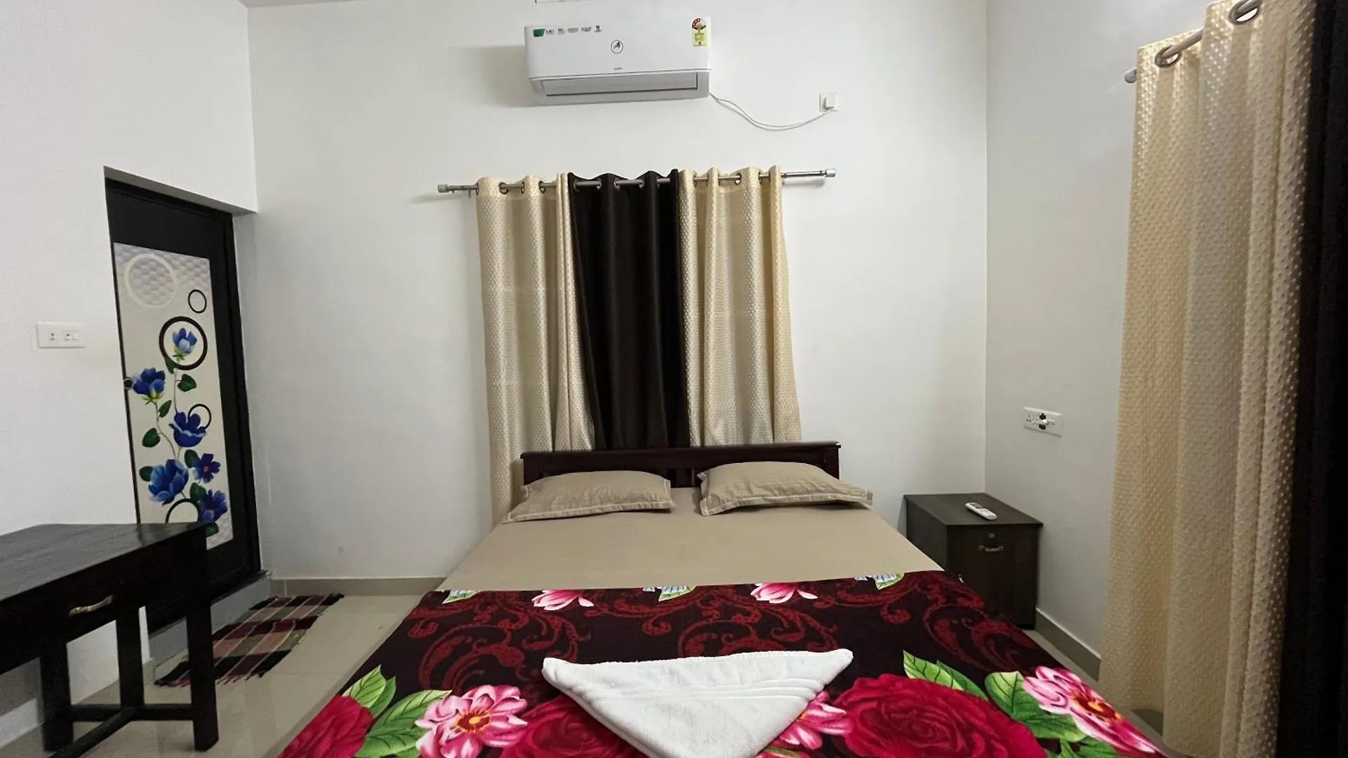Phoenix Homestay Varkala