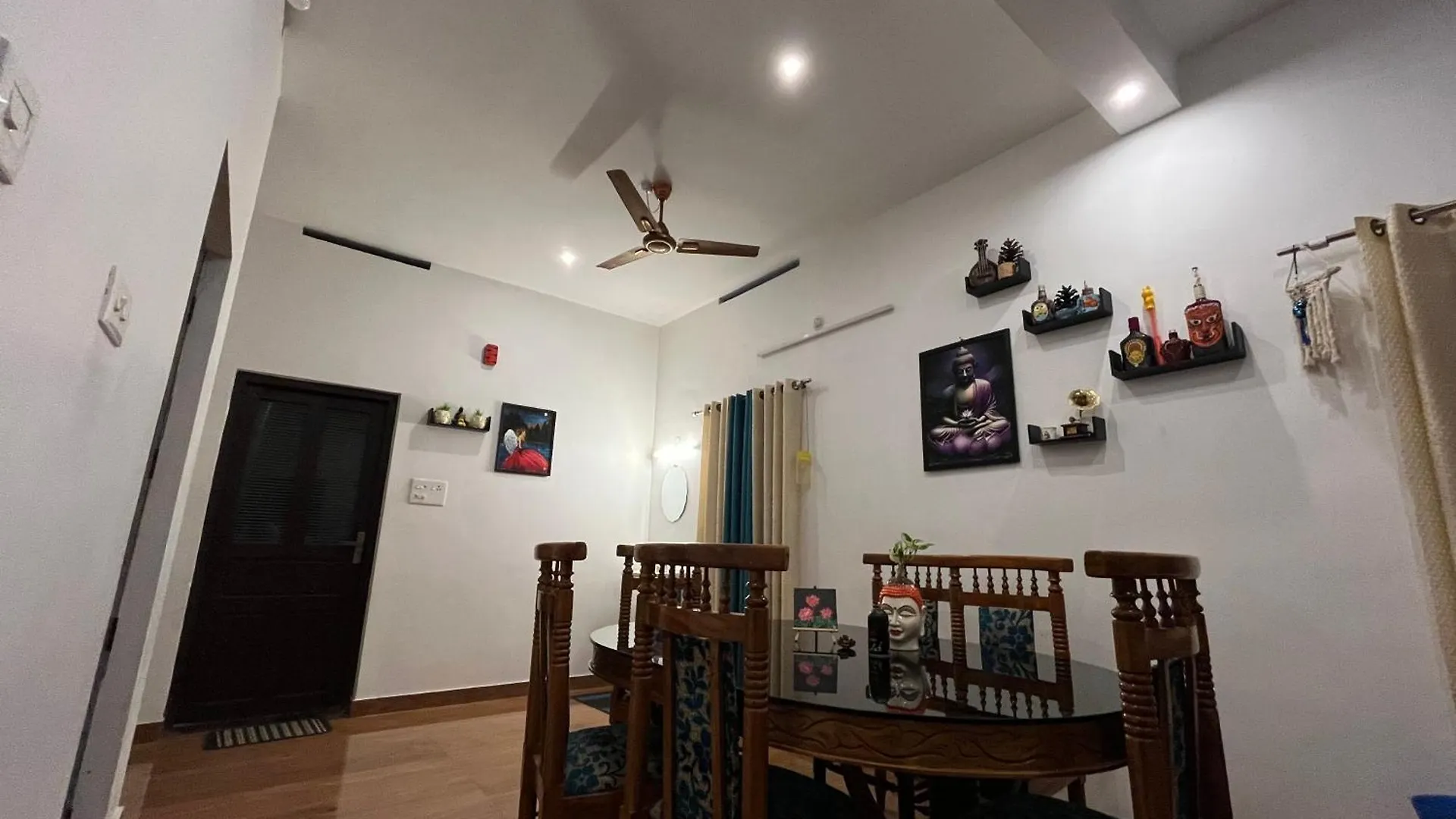 Phoenix Homestay Varkala